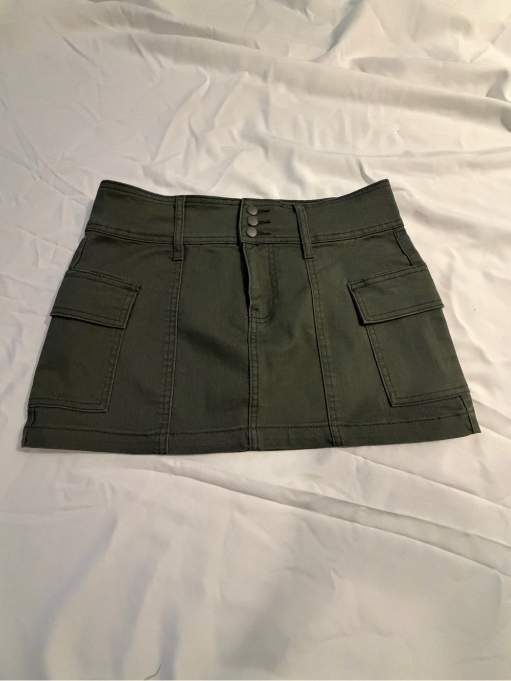 Vanilla Star Olive Green Cargo Mini Skirt
